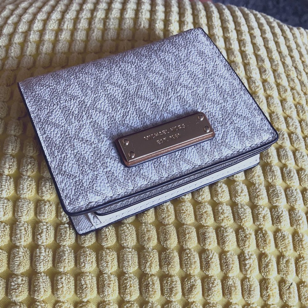 michael kors - money pieces wallet - vanilla